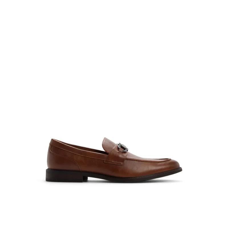 كول ات سبرنج PORTOLA Solid Metal Detail Loafers
